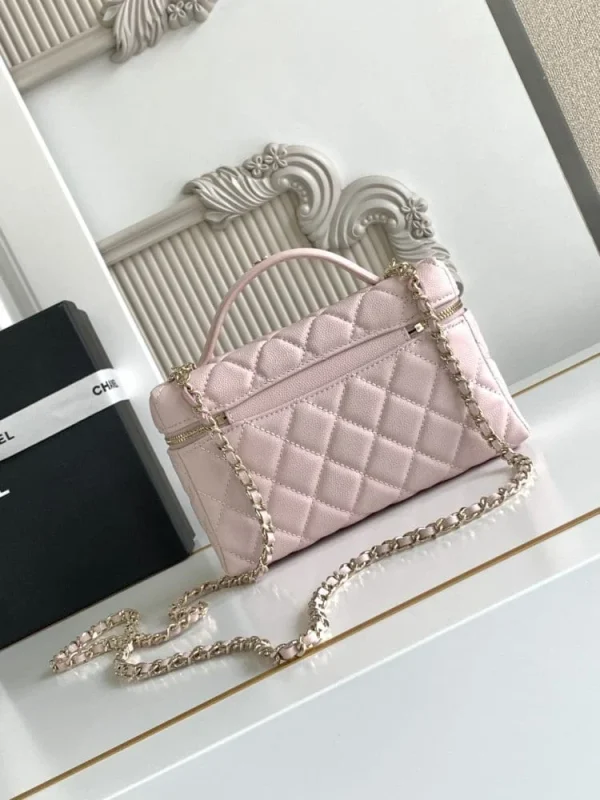 0654855e-c442fd00d962.webp Chanel 25C Vanity Case Pink 20cm, Designer Handbags, Women’s Purse, luxury bags, Chanel bags
