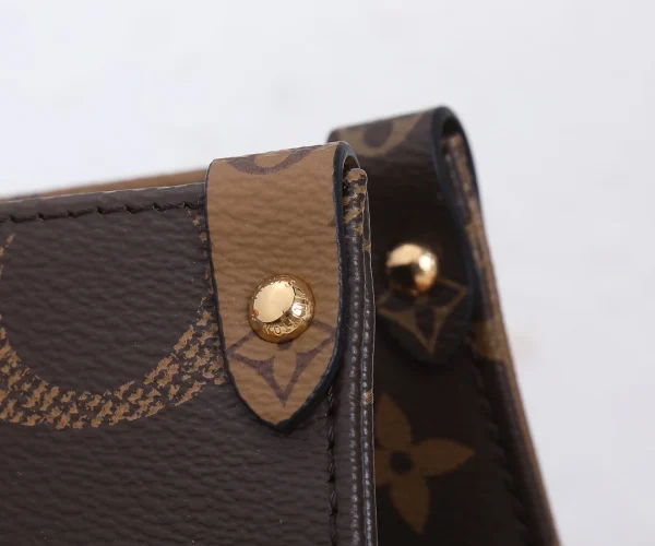 0bc362548bb4b4f793061bff79c9404c-4a4d44d5b44b.webp Louis Vuitton On The Go MM Monogram Medium Tote Bag Brown M45321 35cm, Designer Handbags, Womens Purse, luxury bags
