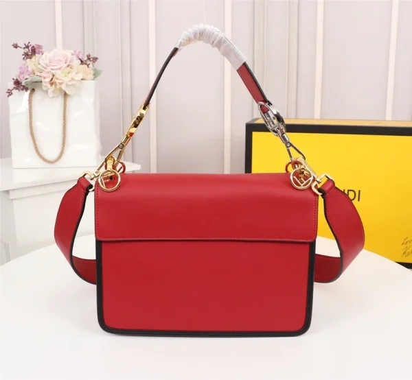 0f911ec6-44ae50b2fbe9.webp Fendi Kan I F Logo Red Bag 25Cm