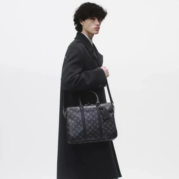 10001-110-e7f0bc9fbc56.webp Louis Vuitton Porte-Documents Voyage Pm M46457, Designer Handbags, luxury bags