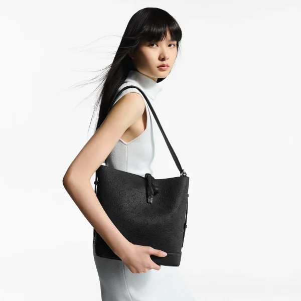 10001-78-84c8cef64358.webp Louis Vuitton Flore Perforated Mahina Black 22Cm M12139, Designer Handbags, Womens Purse, luxury bags