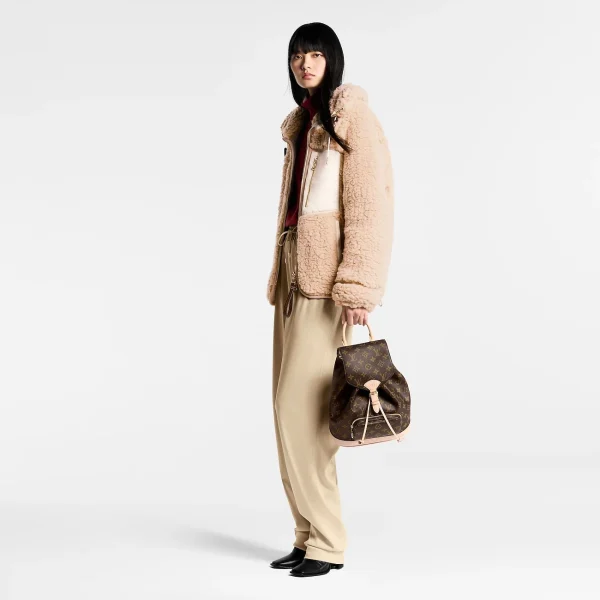 10001-99-e197ac6f8c01.webp Louis Vuitton Montsouris Pm 30cm M11198, Designer Handbags, Womens Purse, luxury bags