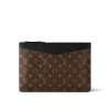 10002-339-b1d9cb47c1c7.webp Louis Vuitton Daily Pouch Iconic Monogram Canvas M62048 29.5cm/ 11.6in, Designer Handbags, luxury bags
