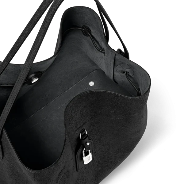 10003-1-8-addd8f7e567d.webp Louis Vuitton Boundless M13179, Designer Handbags, Womens Purse, luxury bags