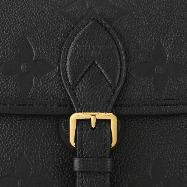 10005-1-f7c96822c25e.webp Louis Vuitton Diane M46386, Designer Handbags, Womens Purse, luxury bags