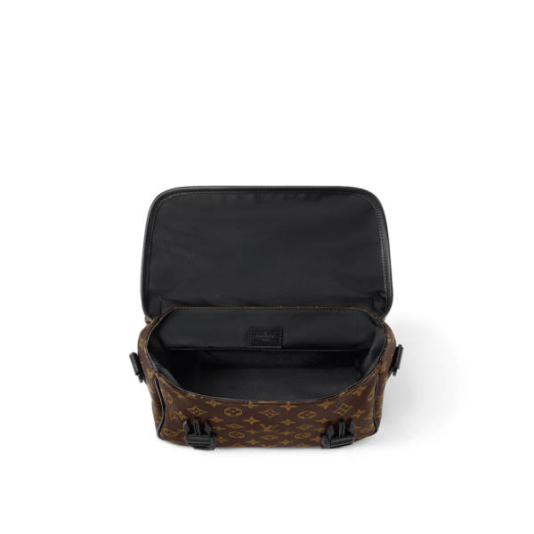 10005-116-febee888a9bf.webp Louis Vuitton Lv Trail Messenger M46972, Designer Handbags, Womens Purse, luxury bags