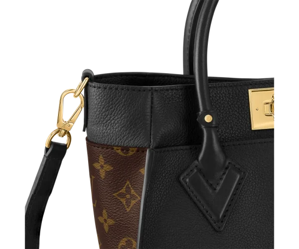 10006-36-10c450a24cd5.webp Louis Vuitton On My Side Pm 25cm M57728, Designer Handbags, Womens Purse, luxury bags
