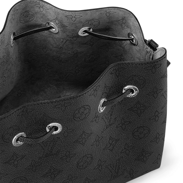 10007-32-e08b0813069f.webp Louis Vuitton Bella M57070, Designer Handbags, Womens Purse, luxury bags