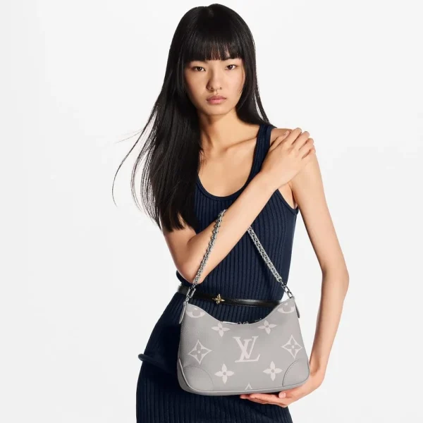 10007-653ba1fa3484.webp Louis Vuitton Boulogne M14211, Designer Handbags, Womens Purse, luxury bags