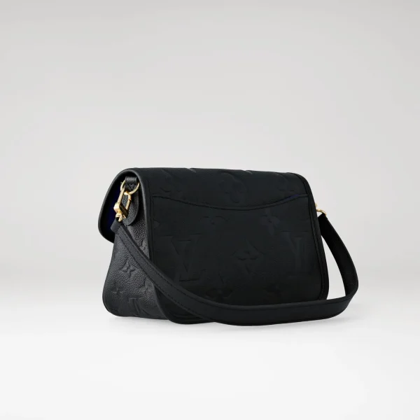 10010-1-4bb52c44da0b.webp Louis Vuitton Diane M46386, Designer Handbags, Womens Purse, luxury bags