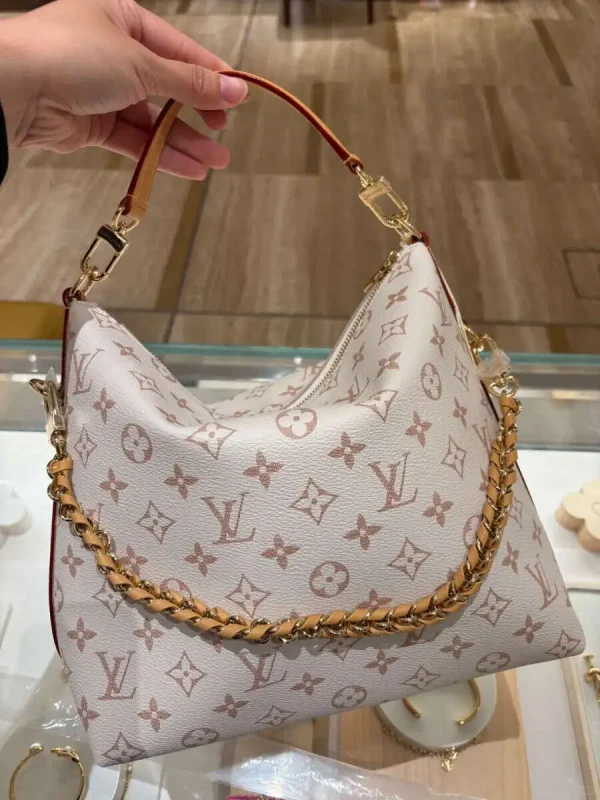 1020x0_01kt762m3y89gpsf9qptqsqwn1_jpg_5615-32037b9fbab8.webp Louis Vuitton Multipass Monogram Dune Canvas Material 30cm M2A078