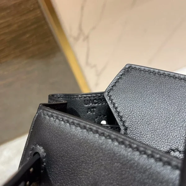 Hermes Birkin 25Cm Black Swift Leather Gold Hardware