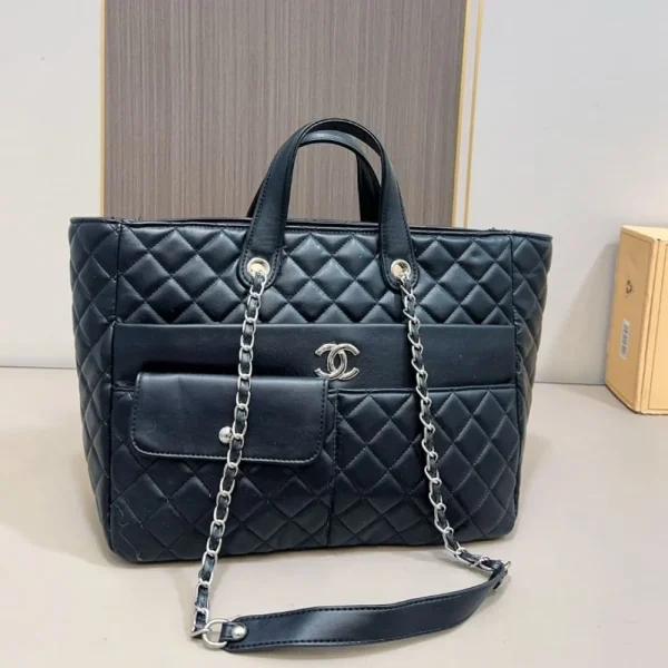 139-1-490d234dacf4.webp Chanel Large Zipped Shopping Bag Black 32Cm/12.6in, Designer Handbags, Women’s Purse, luxury bags, Chanel bags