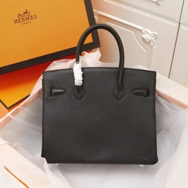 1542985752_2915999729_1_2f8c9612-f5db-42eb-841b-4f9b3ae98b6b-ced77657d0f7.webp Hermes Birkin Bag 35 Black Togo Gold Hardware