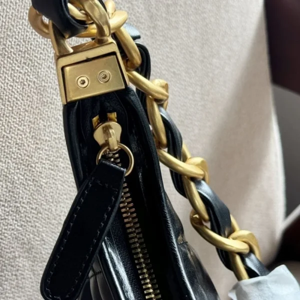 157-10-0a26d5a2531d.webp Chanel Gabrielle Bag Black 22Cm/8.7in, Designer Handbags, Women’s Purse, luxury bags, Chanel bags