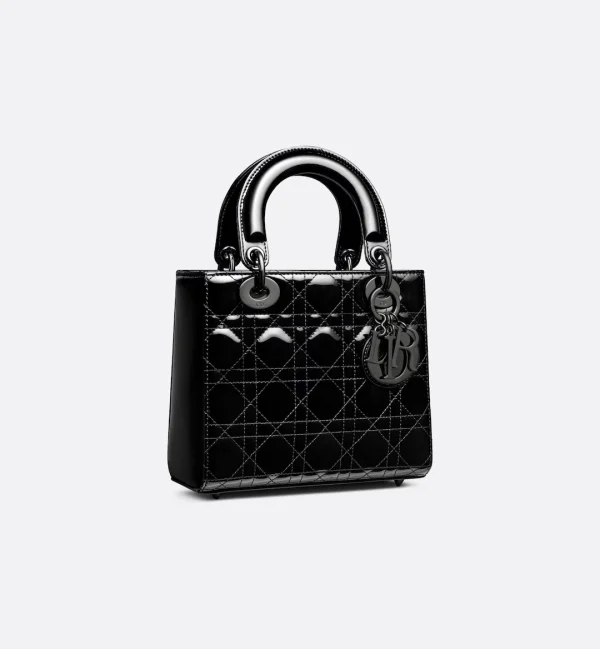 1631198714_M0531NWDD_M900_E03_GHC-016d6dd89b8c.webp Small Lady Dior Bag