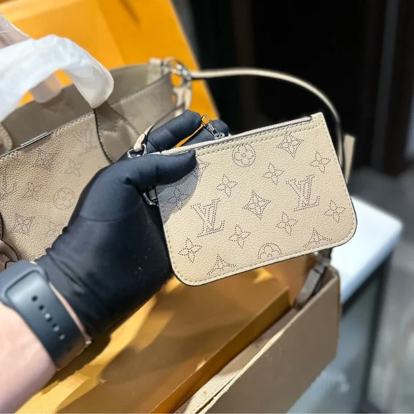 166-1-1-db5a786246e7.webp Louis Vuitton Blossom Mahina Calfskin Bag Beige 21Cm, Designer Handbags, Womens Purse, luxury bags