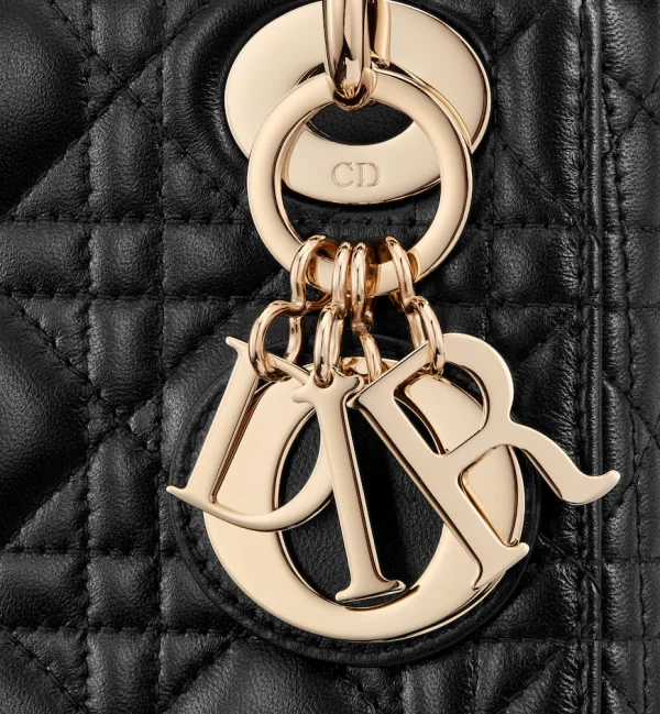 1670240936_M0505ONGE_M900_E09_GHC.webp Mini Lady Dior Bag