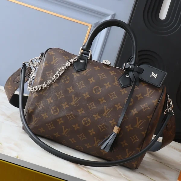 168-2-1-d2df38990f63.webp Louis Vuitton Speedy Soft 30 Dark Brown 30Cm M12243, Designer Handbags, Womens Purse, luxury bags