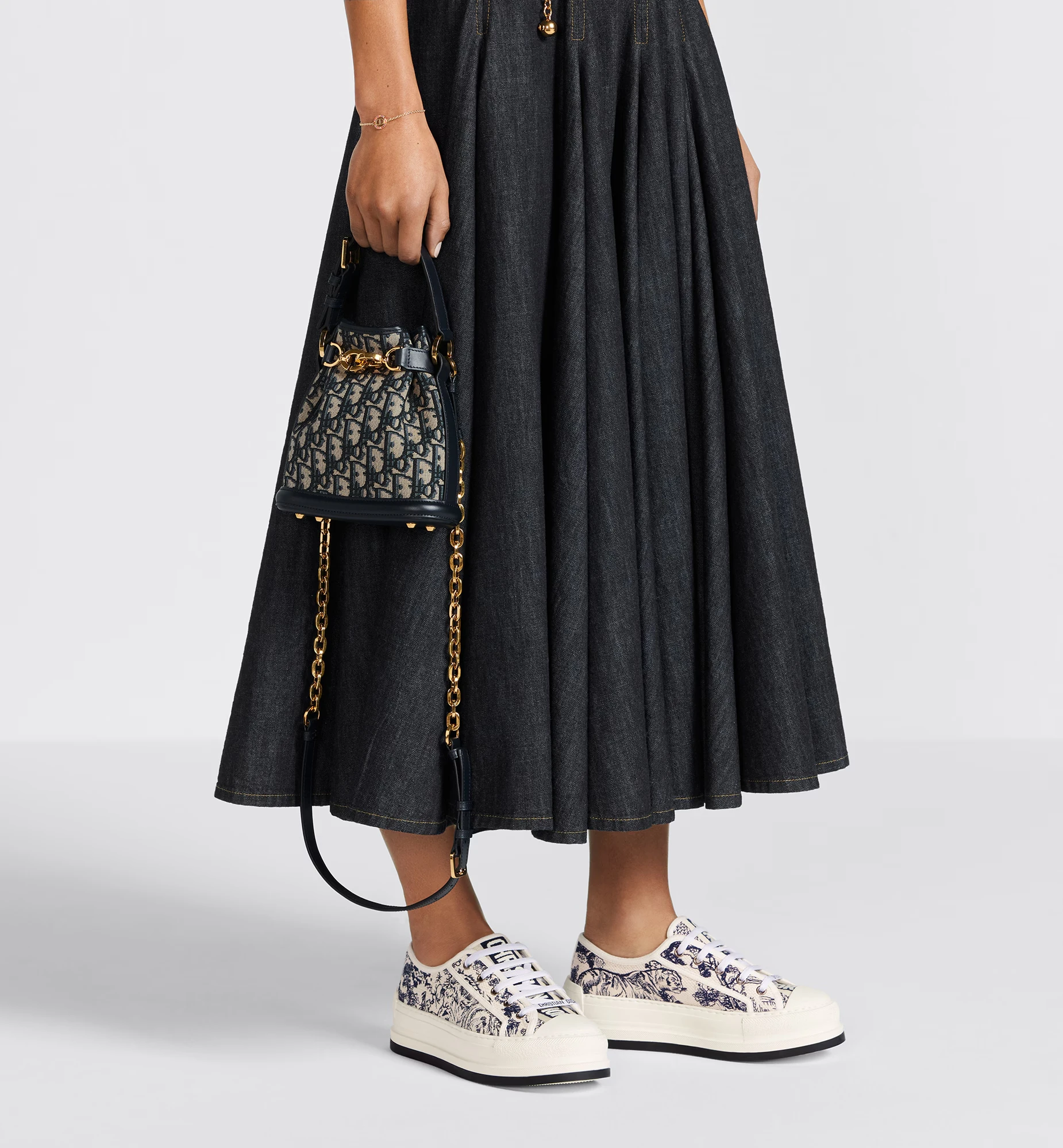 Small C’est Dior Bag Blue Dior Oblique Jacquard - view 2