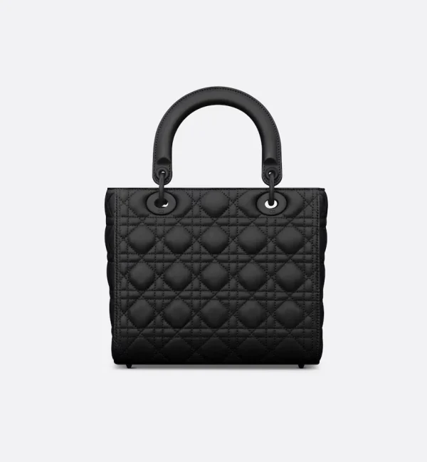 1697795119_M0565SLOI_M989_E08_GHC-cb85b5028daa.webp Medium Lady Dior Bag