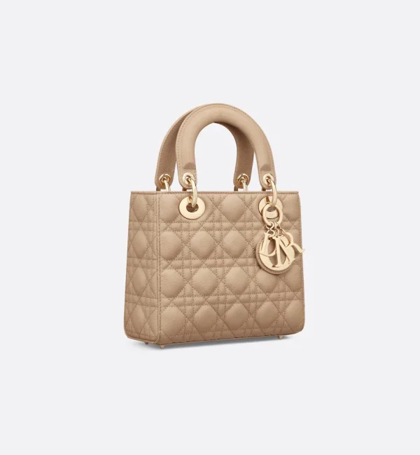 1698925455_M0531OWRT_M55U_E03_GHC-ff3eb2b6c6cc.webp Small Lady Dior Bag
