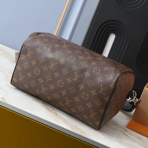 170-2-1-434ef000228b.webp Louis Vuitton Speedy Soft 30 Dark Brown 30Cm M12243, Designer Handbags, Womens Purse, luxury bags