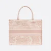1701265518_M1296ZTDT_M31I_E08_GHC-0d0a22220205.webp Medium Dior Book Tote