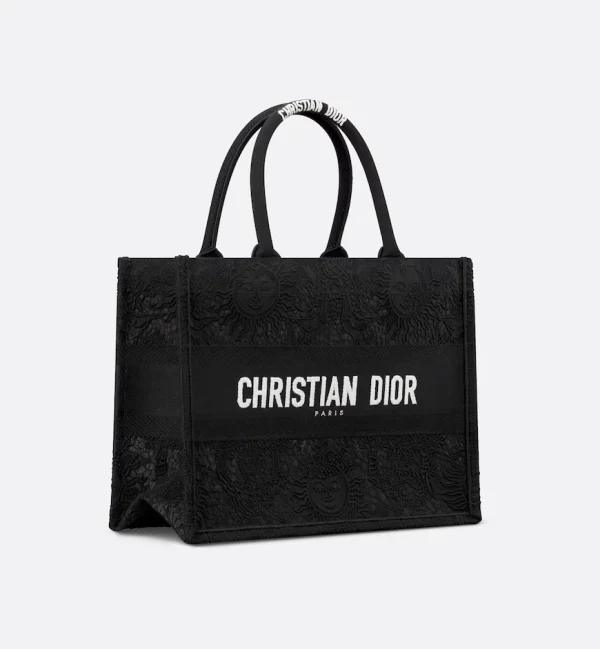1708947916_M1296ZECY_M911_E03_GHC-56d631a76ded.webp Medium Dior Book Tote