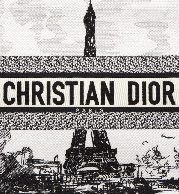 1712143235_M1296ZEGG_M933_E09_GHC-be58add78bff.webp Medium Dior Book Tote