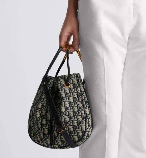 1712677720_F_24_3_LOOK_752_E11_GHC-14b170a1bb9b.webp Medium Dior Nolita Bag