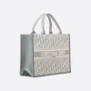1719913517_M1324CZBB_M20I_E03_GHC-325ce623d9d3.webp Medium Dior Book Tote