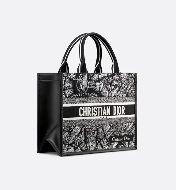 1719913518_M1324CETJ_M46I_E03_GHC-da1dc29e30a8.webp Medium Dior Book Tote