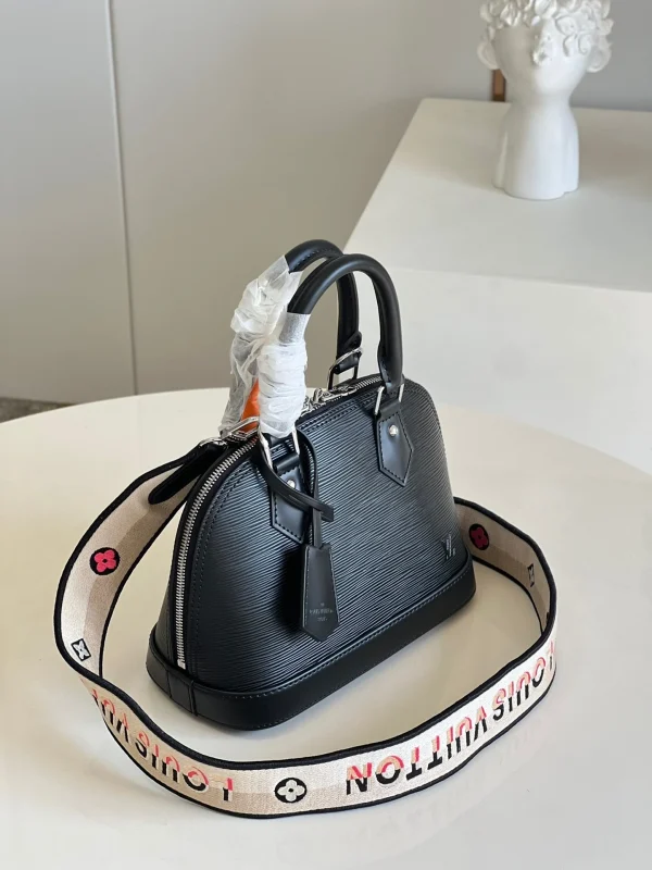 28ca28f8-e2591f6cdda8.webp Louis Vuitton Alma Bb 23Cm Black, Designer Handbags, Womens Purse, luxury bags