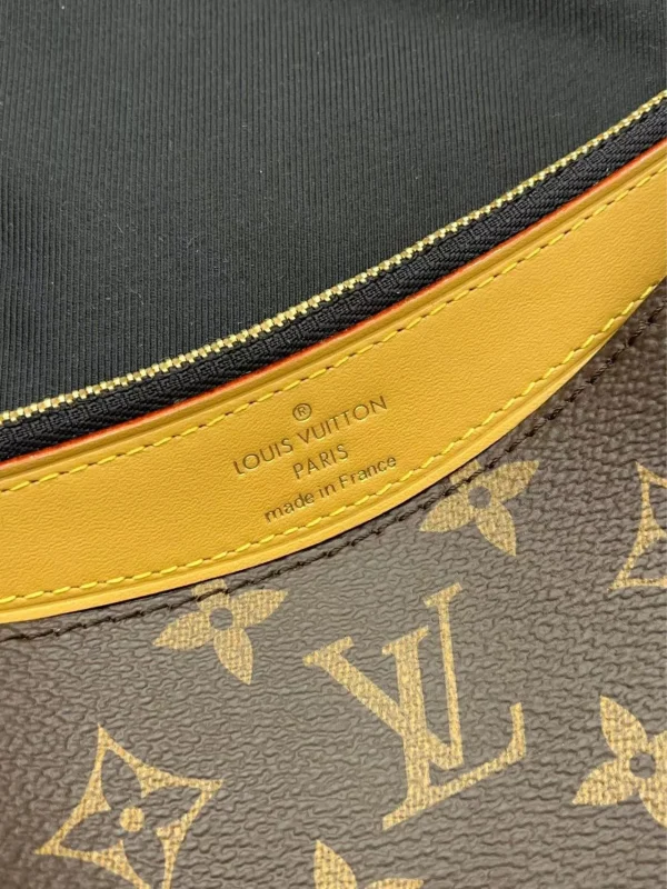 2_62a9c7b1-4d51-41b0-828f-ff5f5135f9ad-5d24a740fc54.webp Louis Vuitton Diane Black 24cm/9.4in, Designer Handbags, Womens Purse, luxury bags