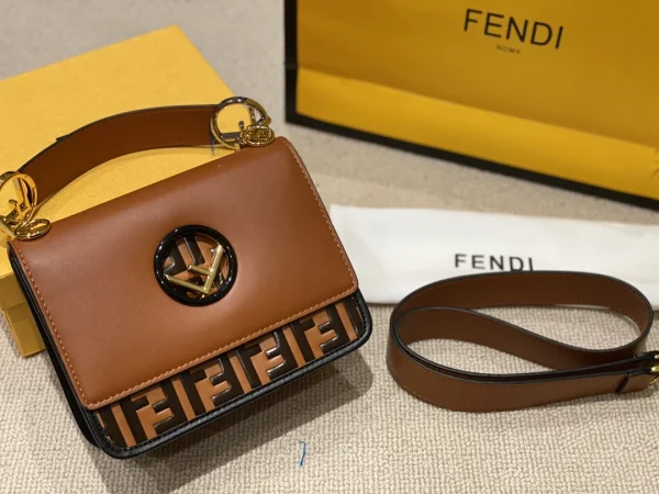 Fendi Ff Logo Bottom Brown Bag 22Cm