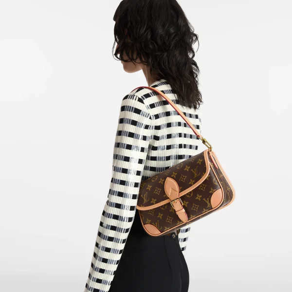 31DD4436-952E-0995-5794-062DDA9454F0-8717fee7197c.webp Louis Vuitton Diane Monogram – Women – Handbags Black M45985 24cm/ 9.4in, Designer Handbags, Womens Purse, luxury bags