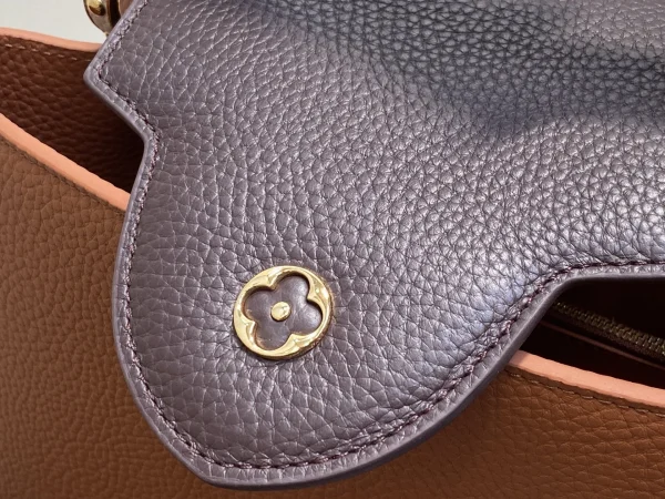 3a8c3a52-b5d0650fe50f.webp Louis Vuitton Capucines MM M14176 Brown 31.5cm/ 12.2in, Designer Handbags, Womens Purse, luxury bags