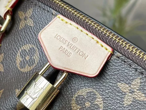 3da1c51a-0a58953dd6e2.webp Louis Vuitton Bo Tie Mm 31Cm, Designer Handbags, Womens Purse, luxury bags