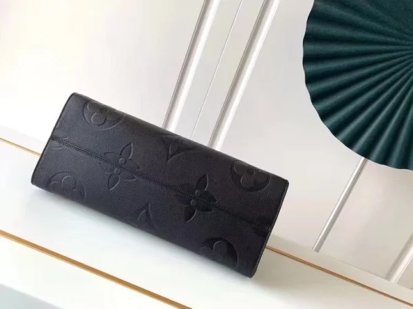 440d97fefb8ed0366808f6dc3b351bd2-106c545ee6a1.webp Louis Vuitton Onthego Gm Monogram Empreinte Leather M44925 41cm, Designer Handbags, Womens Purse, luxury bags
