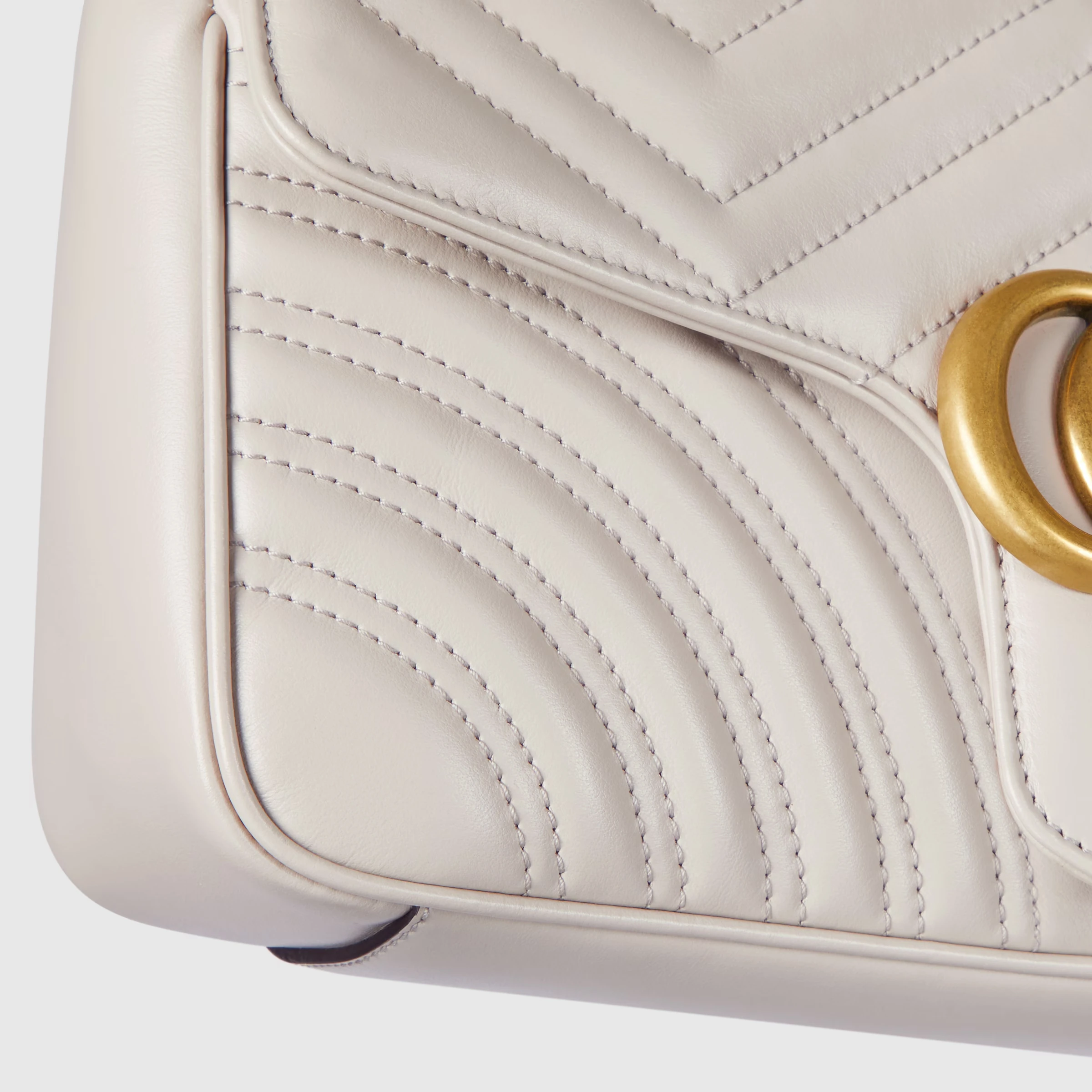 GG Marmont Small Shoulder Bag - view 8