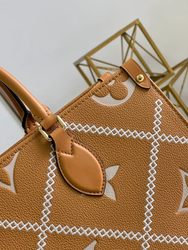44526d63-68bca2d4e6bf.webp Louis Vuitton Onthego MM Tote Monogram Arizona ‘Brown Crme Beige’ 35cm, Designer Handbags, Womens Purse, luxury bags