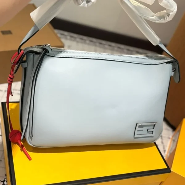480-6-e6f1c043971a.webp Fendi Simply Fendi Mini Bag Light Blue 23Cm