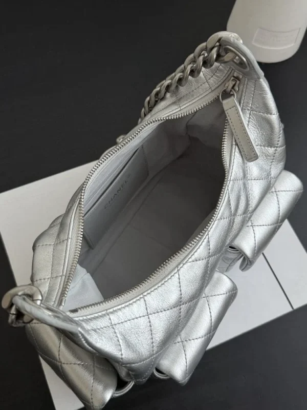 4843472b-75f12c125673.webp Chanel 25C Hobo Bag Silver Spring/Summer 2025 Collection 32cm/12.2cm, Designer Handbags, Women’s Purse, luxury bags, Chanel bags