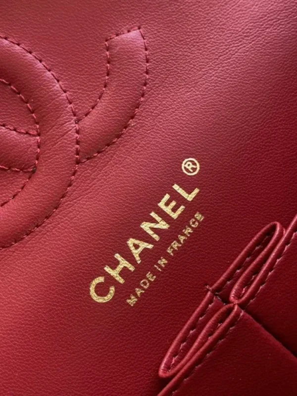 503c69bf-9cd8dae58ad5.webp Chanel Classic Flap Bag 25 cm Red Gold-Tone Hardware A01112, Designer Handbag, Women’s Purse, Designer Handbags, Women’s Purse, luxury bags, Chanel bags