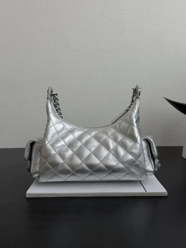 5d7a1e94-2f57e040fbc8.webp Chanel 25C Hobo Bag Silver Spring/Summer 2025 Collection 32cm/12.2cm, Designer Handbags, Women’s Purse, luxury bags, Chanel bags