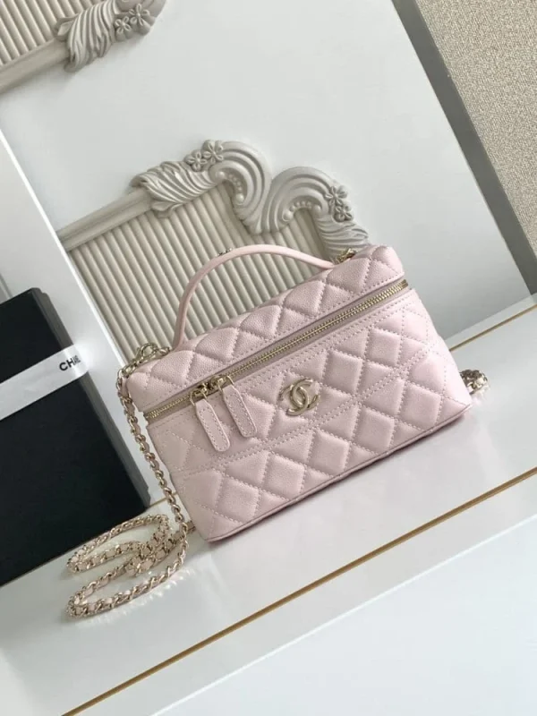 5ee7a347-727012958b9a.webp Chanel 25C Vanity Case Pink 20cm, Designer Handbags, Women’s Purse, luxury bags, Chanel bags