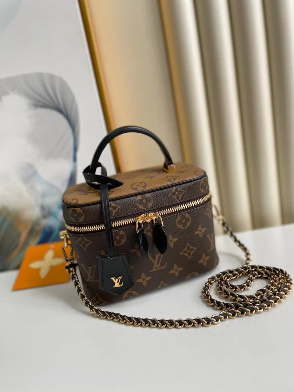 5f66ab1f30e0cecd2cd4bc49d8dadc61-23e42bb728eb.webp Louis Vuitton Vanity Chain Pouch Other Monogram Canvas 17cm Women Handbags M47125, Designer Handbags, Womens Purse, luxury bags