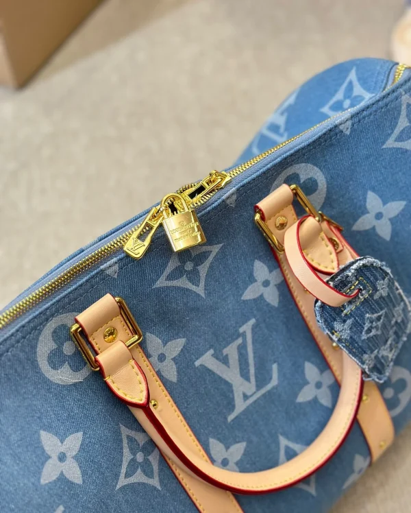 6-2-1-6d36ba32ad15.webp Louis Vuitton Keepall Bandouli Re Denim Blue 40Cm M24315, Designer Handbags, Womens Purse, luxury bags