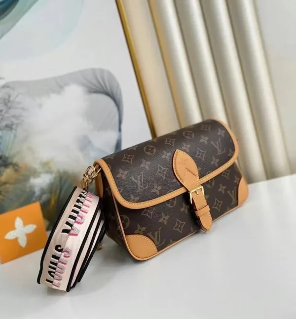 672da4656738f06b4854b5768dffa526-f5ed8c333ed2.webp Louis Vuitton Diane Monogram – Women – Handbags Black M45985 24cm/ 9.4in, Designer Handbags, Womens Purse, luxury bags